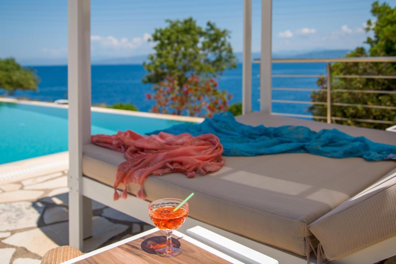Villa Terra Del Nonno With Sea Views & Pool 가이오스 외부 사진