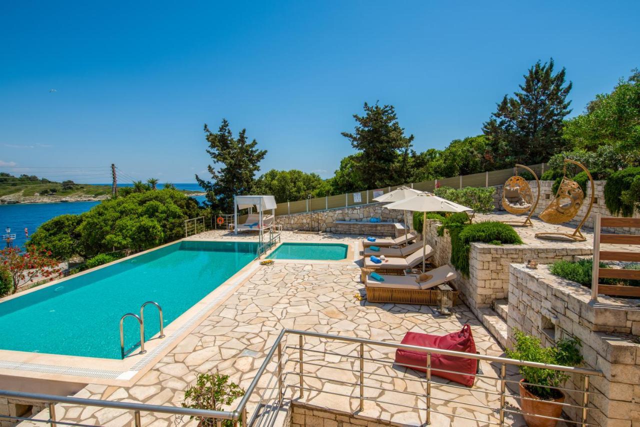 Villa Terra Del Nonno With Sea Views & Pool 가이오스 외부 사진