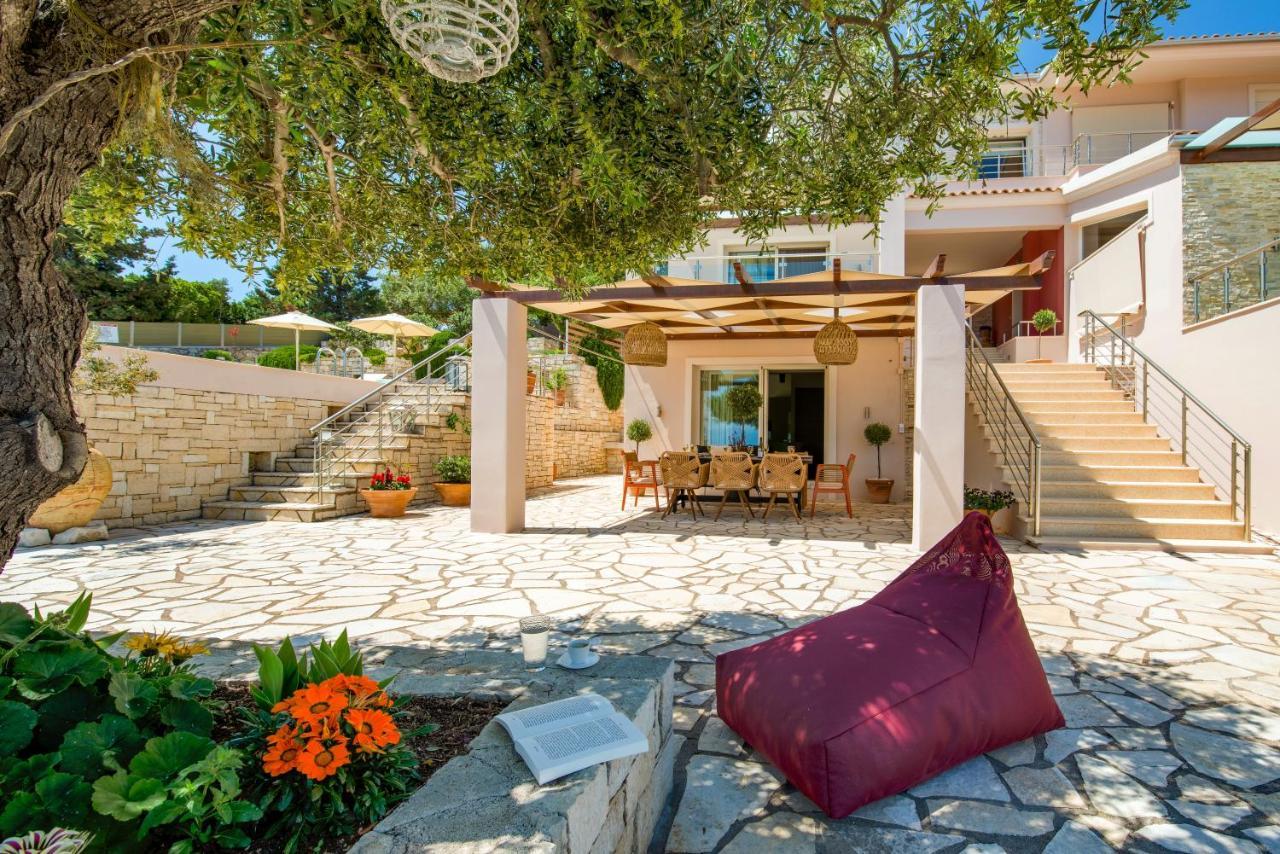 Villa Terra Del Nonno With Sea Views & Pool 가이오스 외부 사진