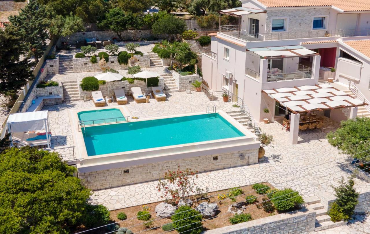 Villa Terra Del Nonno With Sea Views & Pool 가이오스 외부 사진