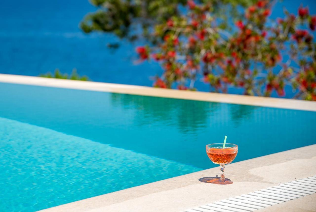 Villa Terra Del Nonno With Sea Views & Pool 가이오스 외부 사진